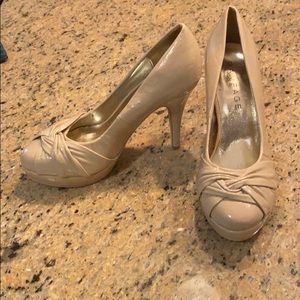 Rampage nude platform heels